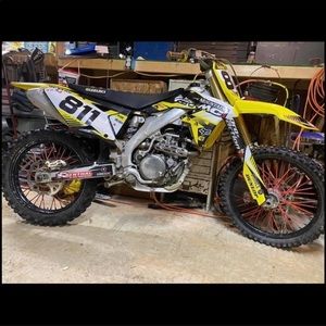 Meet your Posher, Cameron